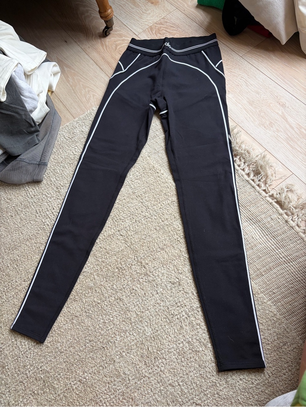 Alo Leggings